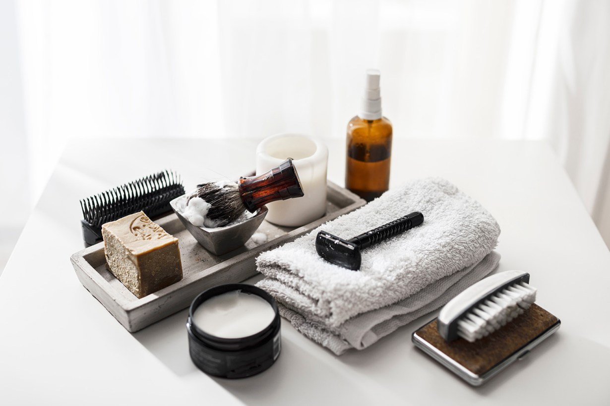 beard grooming and growth kit