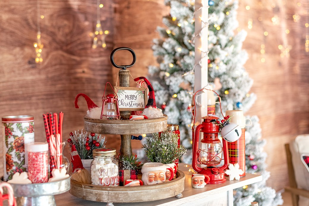 holiday serving tray decor