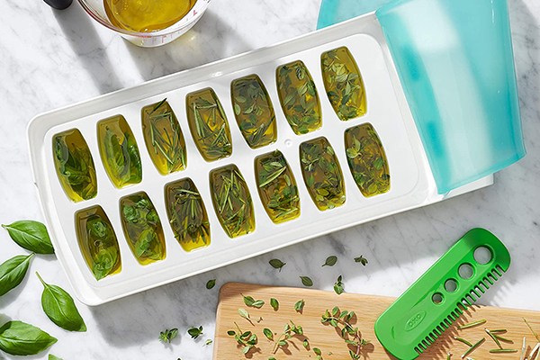 freezing herbs in ice cube trays