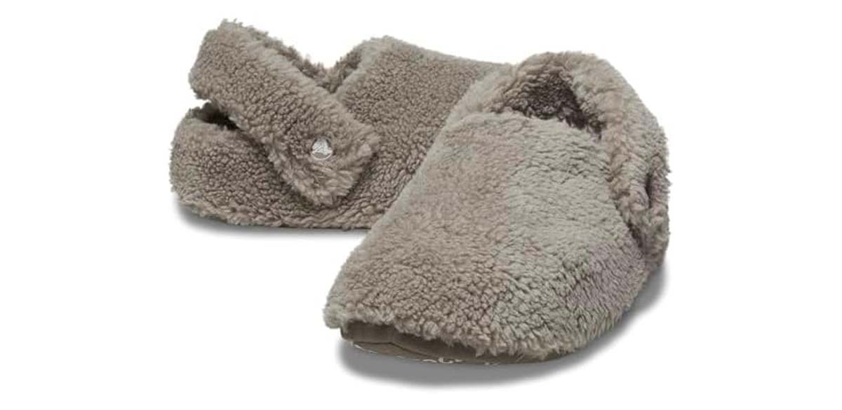Crocs Unisex-Adult Classic Cozzzy Lined Slipper