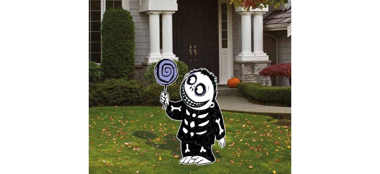 Nightmare Before Christmas Yard Sign on front lawn