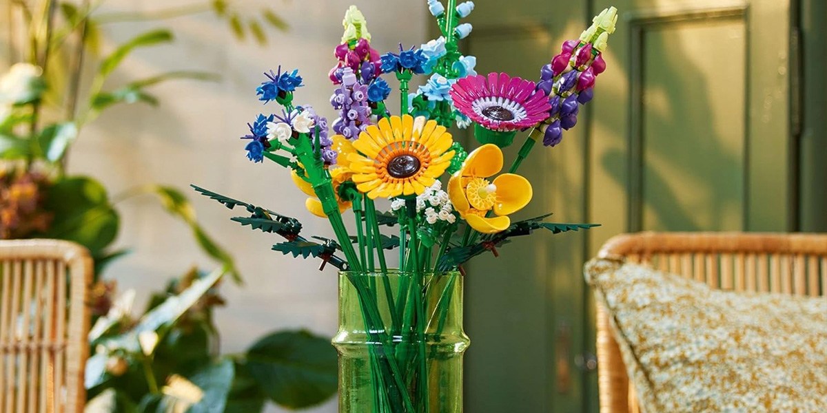 LEGO Botanicals Artificial Wildflower Bouquet on white background