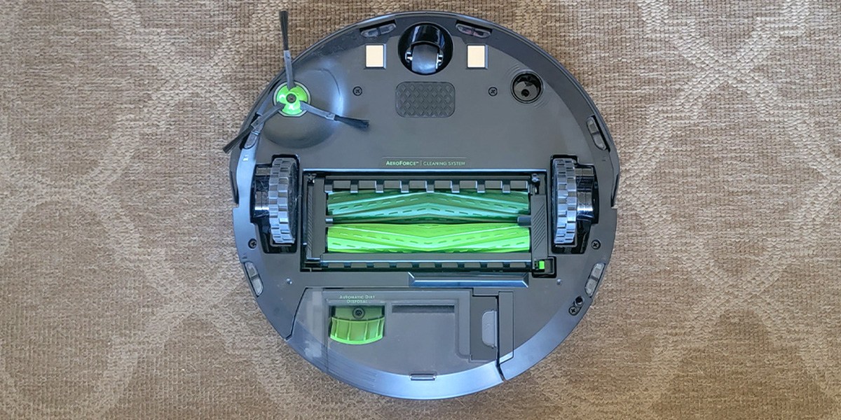 Underside of Roomba j7+