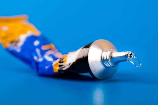 super glue1
