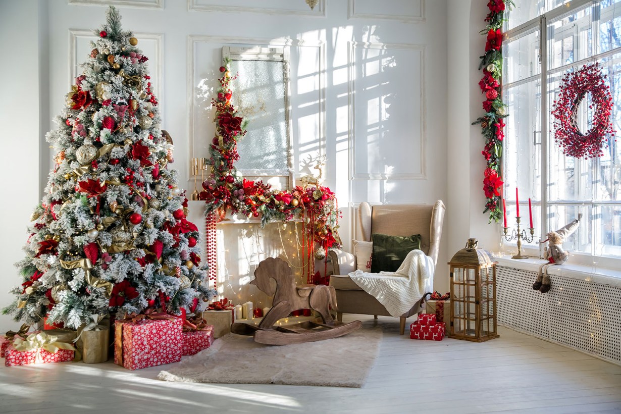 white artificial Christmas tree