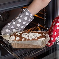 a pair of oven mitts